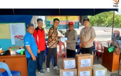 PT. Tunggang Parangan Kutai Kartanegara (Perseroda) Beri Bantuan Kepada Korban Kebakaran Di Kota Bangun, Desa Liang Ilir.